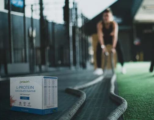 Тренування з канатами та коробка L-Protein